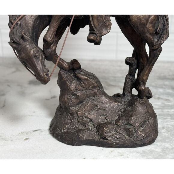 Large Antique Bronze/Metal Sculpture American Cowboy Rifle Riding Horse - Picture 14 of 16